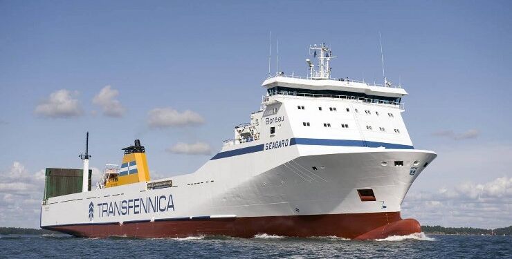 Glyvursnes afløser i 2024 det chartrede fragtskib Mistral på ruten mellem Island, Færøerne og Hirtshals. Foto: Smyril Line.