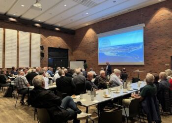 Gæster i auditoriet hos Nordsøen Forskerpark, hvor de lyttede til direktør Steen Harding Hintze fra Greenport North. Foto: Greenport North.
