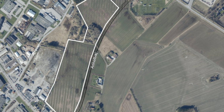 Erhvervsjord i udbud på Anholtvej i Hjørring.