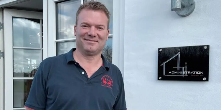 Henrik Fjordbak hos Fjordbak Byg. Foto: Business Hjørring.