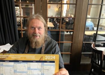 Åge Vinther har fyldt næste års kalender med masser af spændende indhold. Foto: Palle W. Nielsen