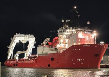 Assister onsdag under et kort ophold i Hirtshals Havn. Foto: Preben Andersen.