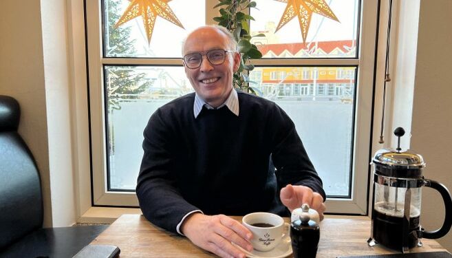 Kaffen var sort, men humøret højt. Foto: Niels Skipper.