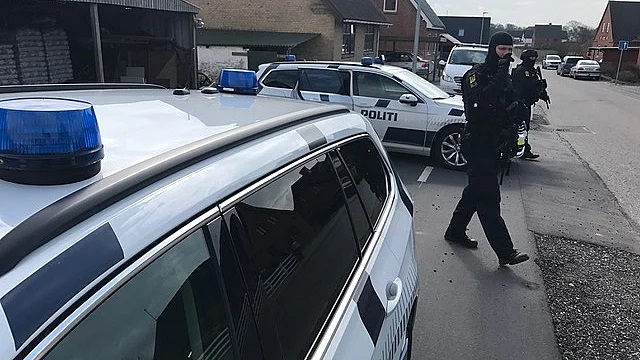 010417 kampklædt politi hjørring jerslev
Foto: Per Frank Paulsen / TV2 Nord.