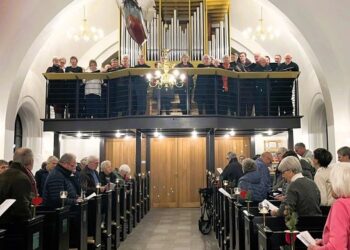 Voksenkoret i Hirtshals Kirke. Foto: Privat.