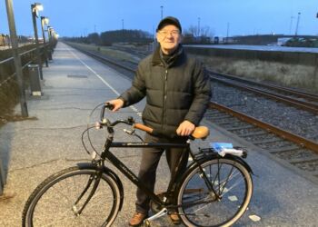 64-årige Arkadiy kommer fra Mariupol i Ukraine, bor nu i Hjørring og arbejder i fisken, både i Hirtshals og Skagen. Foto: Hans Christensen