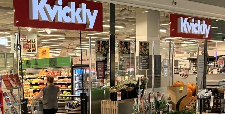 Kvickly i Metropol Hjørring giver en hånd med. Du kan også bidrage til julehjælp. Arkivfoto: Palle W. Nielsen