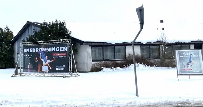 Snart står Snedronningen uden sne. Hun er på Vendsyssel Teater til den 17. december. Foto: Palle W. Nielsen