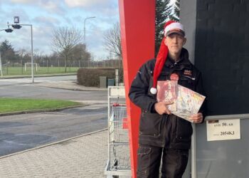 Thomas er på plads ved SPAR Hjørring på Nordens Allé. Foto: Palle W. Nielsen