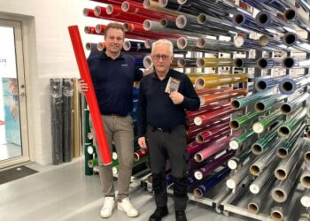 Kristian Klokkerholm Kristensen hos Egotag og Per Højen fra Bloddonorerne Vendsyssel. Foto: Privat.