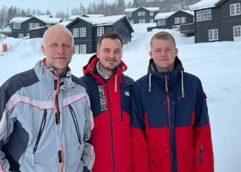 Hans Henrik, Kristoffer og Sofus var med til at gribe en fireårig pige, da hun faldt ud af skilift i Norge. Nu fortæller de om oplevelsen. Foto: Privat.