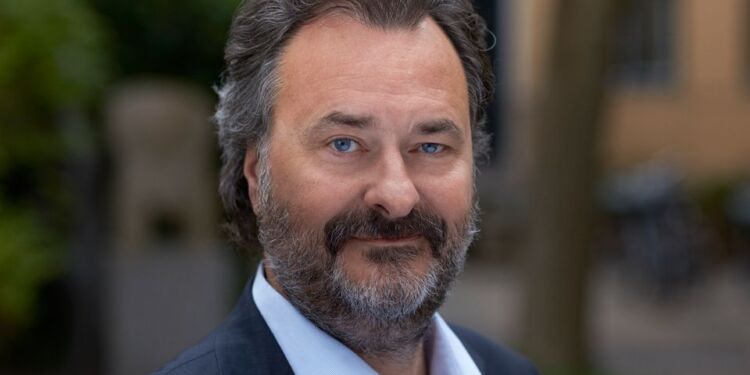 Lokale Lars Busk Hansen er formand for LB Foreningen og nyligt afgået formand i Lærerkreds Nord, der dækker kommunerne Læsø, Frederikshavn og Hjørring. Foto: Arkiv.