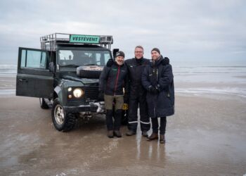 Martin Svendsen, Morten Bødskov og Kasper Nørgaard på Løkken Strand. Foto: VestEvent.