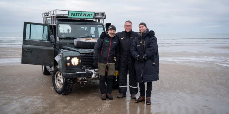 Martin Svendsen, Morten Bødskov og Kasper Nørgaard på Løkken Strand. Foto: VestEvent.