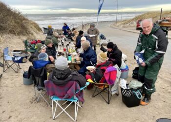 Hygge ved Vestmolevej ovenfor Husmoderstranden. Foto: Niels Skipper.