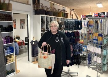 Doris Christesen præsenterer nyheder hos Holmberg Handel. Foto: Palle W. Nielsen