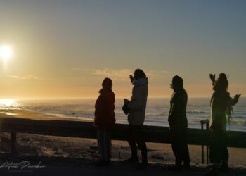Solnedgang under Artic Marley ved Husmoderstranden. Foto: Arturs Pirazkov.