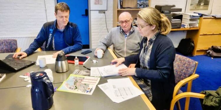 Ole Kjærsgaard Nielsen (tv), Nillaer alias Niels Kristian Nielsen  og Mette Skovsager. Foto: Hirtshals Fiskefestival.