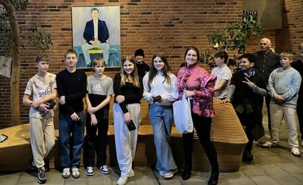 Vinderholdet i selskab med Gry Bruun Nielsen og Jørgen Jensen.