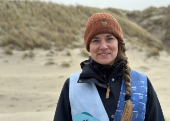 Signe Simonsen håber på, at det snart er slut med uldening af mikroplast i fremtiden. Foto (arkiv): TV2 Nord.