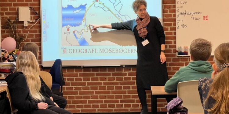 Anne-Gerda Tvilling fra Skoletjenesten/Kirke Tjenesten i Hjørring. Foto: Niels Skipper.
