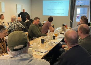 Claus Hjørne Pedersen fortalte om redskabsforsøg på Kreds Nords generalforsamling. Foto: Fiskeri Tidende.