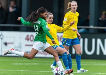 Unge Signe Søndergaard kom på banen 20 minutter før ti og viste spil, der borger for en positiv fremtid. Foto: Mikkel Johansen.