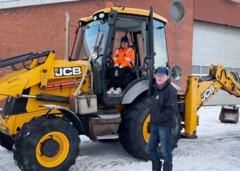Praktikant Clara Neve Larsen og ejer Anders Jensen, Sejlstrup Entreprenørforretning. Foto: Business Hjørring.