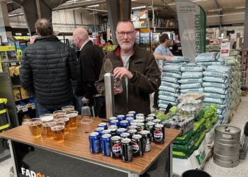Torben Ritter klarede udskænkningen af fadøl og sodavand.