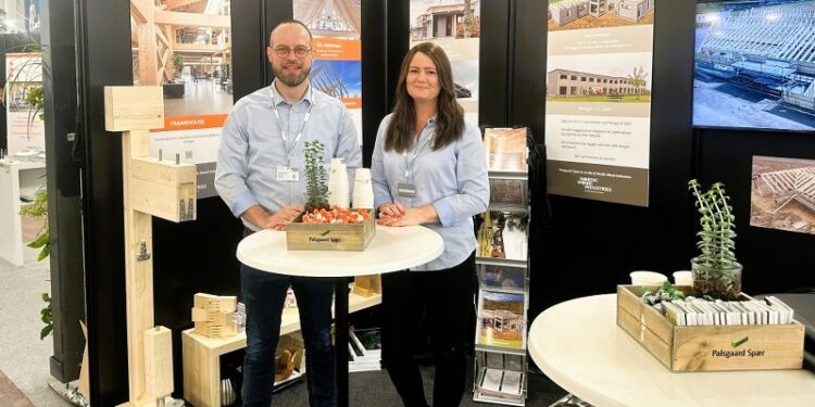 Salgsleder Jacob Trolle og projektingeniør Camilla Morville Severinsen fra Lilleheden A/S.