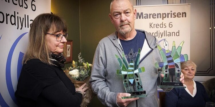 Prisvinder Per Harder sammen med den afgående formand for Maren-komiteen Kirsten Pilgaard.
Foto: Torben Hansen.