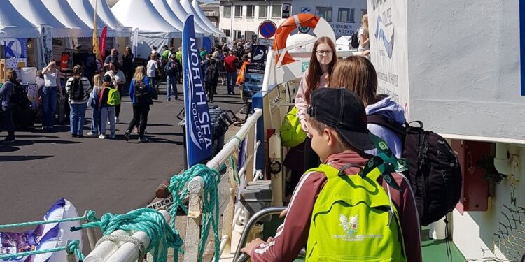 Athene ved Sydvestkajen til Naturmødet i 2023. Foto: North Sea College.