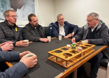 Fiskeriministeren havde inviteret til debat, men venstrefløjen manglede angiveligt i både Skagen og Hirtshals. Foto: Fiskeri Tidende.