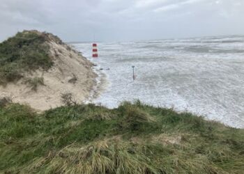Billedet fra den 8. august 2023 viser, hvorfor Livreddertårnene ikke kan være på stranden ved Tversted. Arkivfoto: Palle W. Nielsen