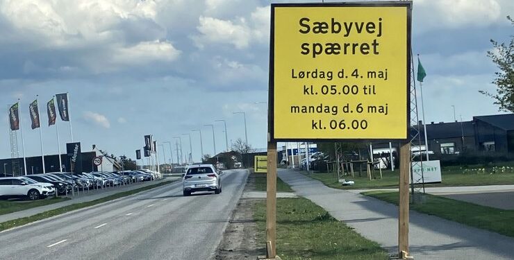 I weekenden må der findes en anden vej over motorvejen på Sæbyvej. Foto: Palle W. Nielsen