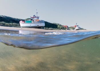 Havet ved Lønstrup. Foto: Galleri Vand.