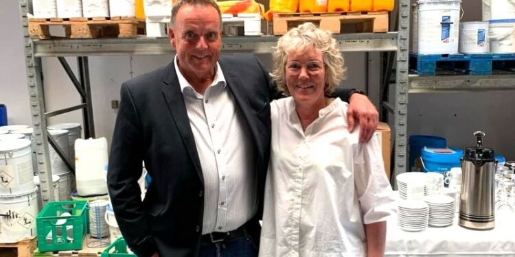 Søskendeparret Lars Jeppesen og Mette Møgelmose. Foto: Privat.