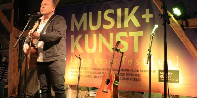 Musiker Søren Krogh er en af ildsjælene bag Lønstrup Festival. Foto: Arkiv.
