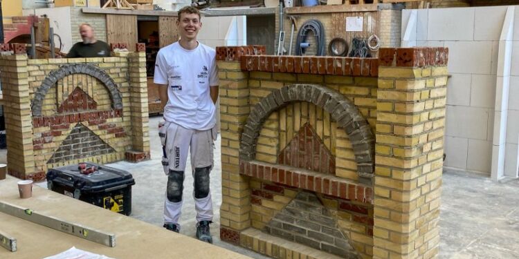 Murerlærling Tobias Ringberg Andreassen. Foto: JORTON A/S.