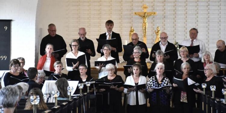 Hirtshals Kirkes Voksenkor. Foto: Arkiv.