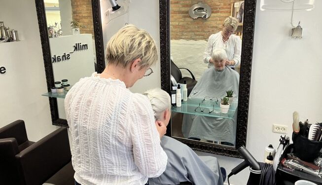 Anita Simoni har meget at fejre i Salon Simoni. Foto: Palle W. Nielsen