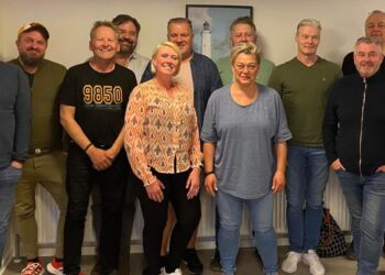 Bestyrelsen er fra venstre Niels, Michael, Jens, Bo, Charlotte, Claus, Karina, Michael, Henrik, Claus, Rasmus og Bertel. Foto: MUT.