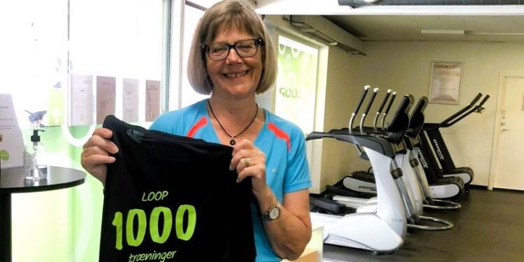 Lokale Lene Kristensen med den fine t-shirt, der dokumenterer indsatsen med 1.000 gange i LOOP. Foto: Privat.