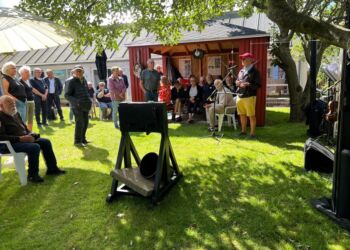 Knud Størup holdt i 2024 åbningstalen i Museumshaven ved Hirtshals Museum. Foto (arkiv): Niels Skipper.