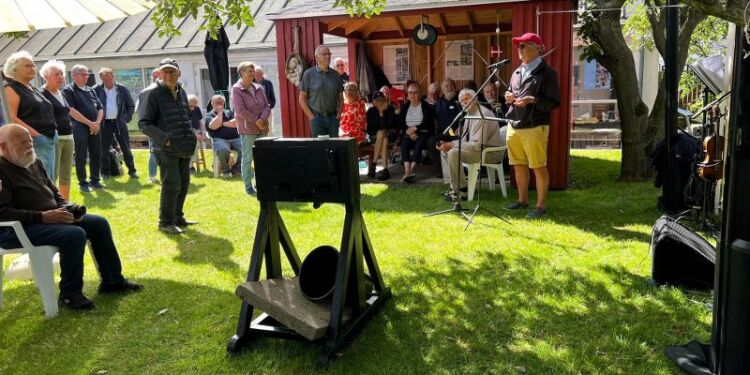 Knud Størup holdt i 2024 åbningstalen i Museumshaven ved Hirtshals Museum. Foto (arkiv): Niels Skipper.