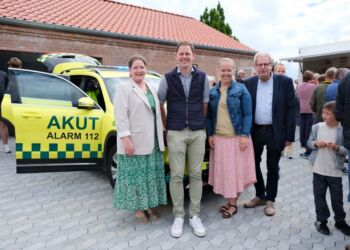 Medlemmer af Regionsrådet til åbningen. Fra venstre Lone Olsen (V), Mads Duedahl (V), Pia Buus Pinstrup (K) og Jørgen Rørbæk Henriksen (S).