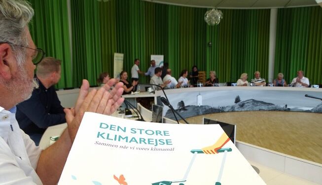 De første klima-partnerne samlet i byrådssalen i forbindelse med underskrivelse af klimaaftalen i maj 2023.
Foto (arkiv): Palle W. Nielsen.