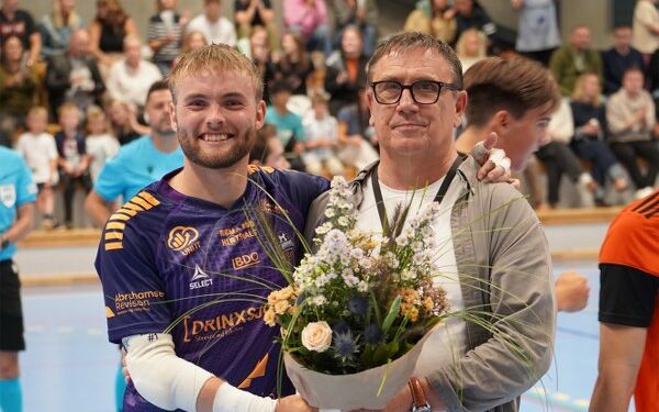Målmand William Rams og formand Peter Steen  hos Hjørring Futsal klub. Foto: HFK.