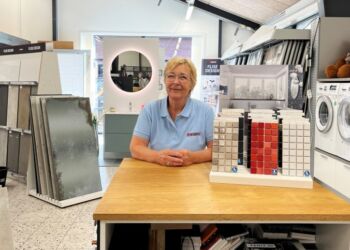 Helle er værdsat for stod dygtig faglighed, højt service-gén og skønt humør. Privatfoto