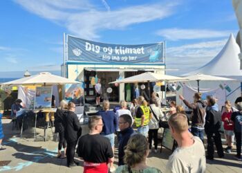 Klimavognen deltager ved Vrå Marked. Her ses den ved Naturmødet i Hirtshals. Foto: Hjørring Kommune.